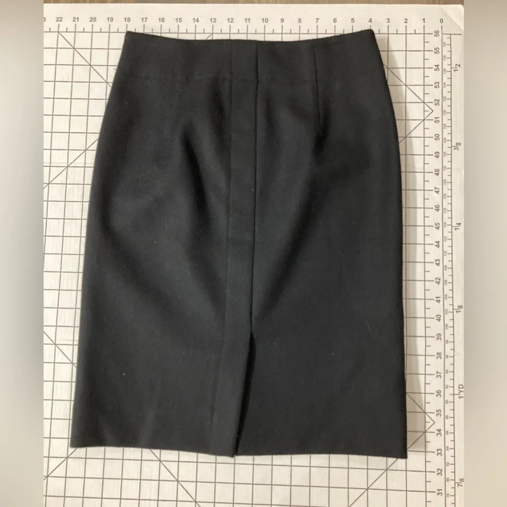 J.‎ Crew Women’s Size 0 Black Wool Midi Skirt